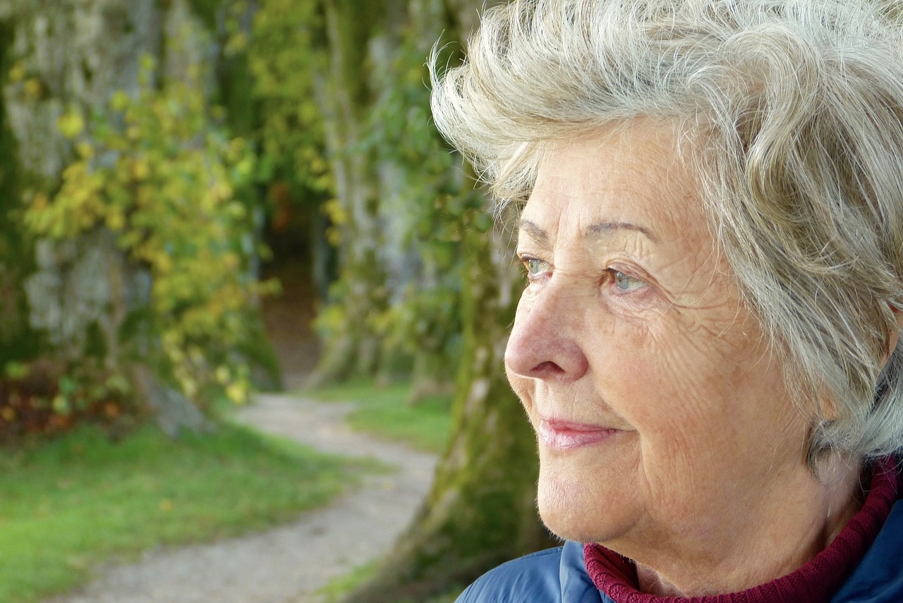ηλικιωμένη γυναίκα | Ηράκλειος οίκος ευγηρίας