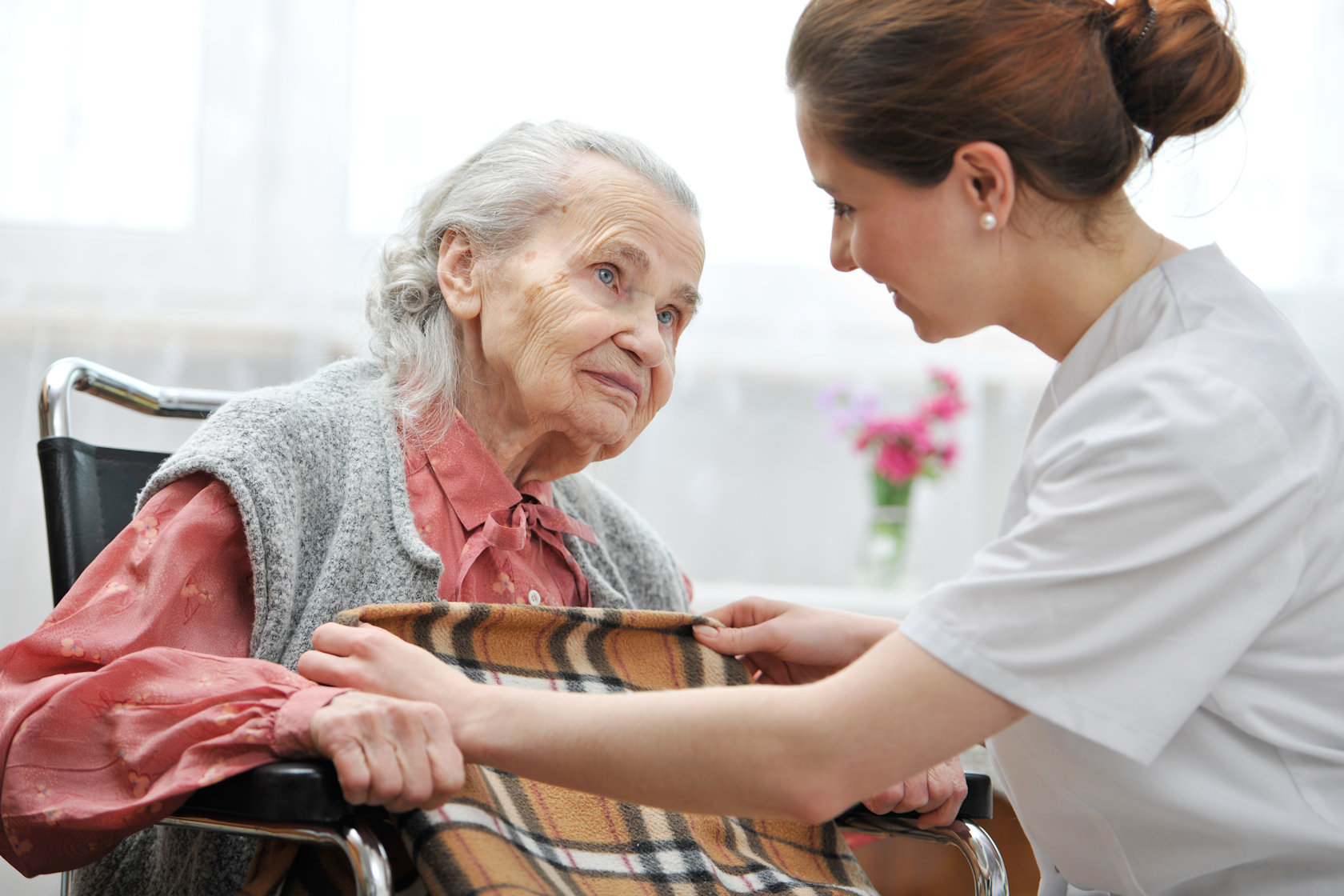 Φροντίδα ηλικιωμένων γηροκομείο | Ηράκλειος οίκος ευγηρίας